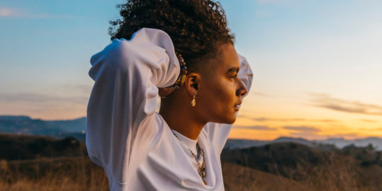 sofie turns pain into power with soulful new single jaded