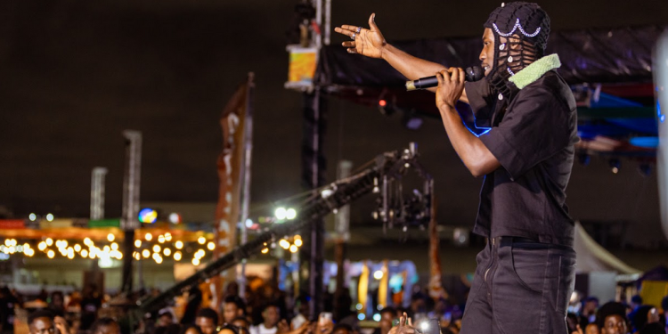 stonebwoy joey b arathejay others to headline accravaganza on march 29