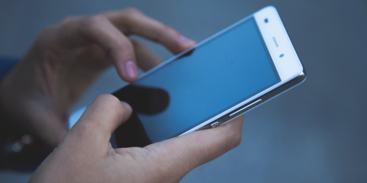 the role of mobile casinos why smartphone friendly gambling platforms are essential for industry growth