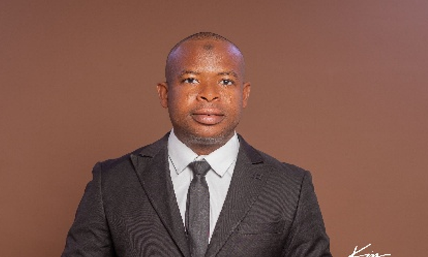 ucc lecturer applauds mahamas sona