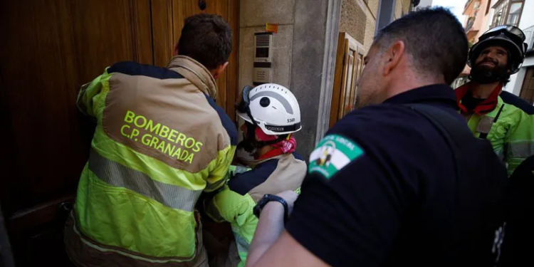 At least three deaths linked to massive Spain power cut 1 at least three deaths linked to massive spain power cut