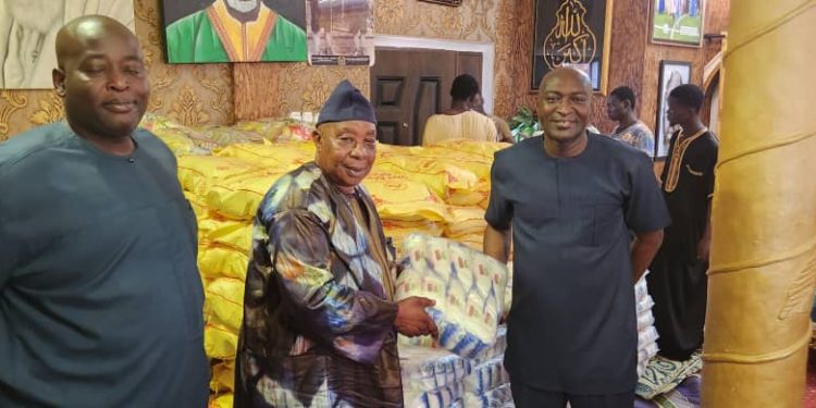 bawumia supports muslim community with over 3000 bags of rice during eid ul fitr