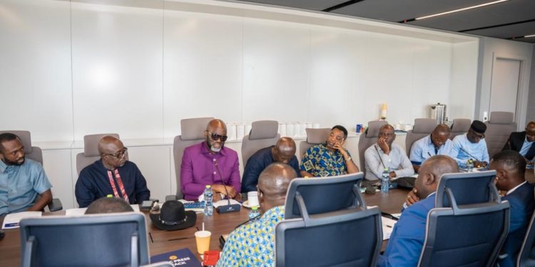 BoG holds talks with traders, vows to maintain market stability 1 bog holds talks with traders vows to maintain market stability