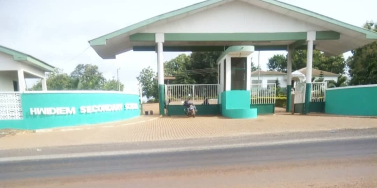 hwediem shs students demonstrate over poor facilities payment of unapproved fees
