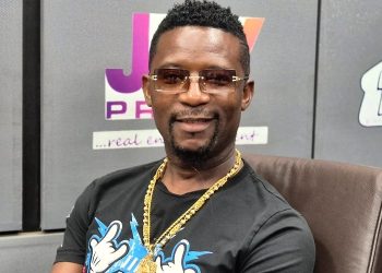 I want to do a song with Kwabena Kwabena – Koby Maxwell