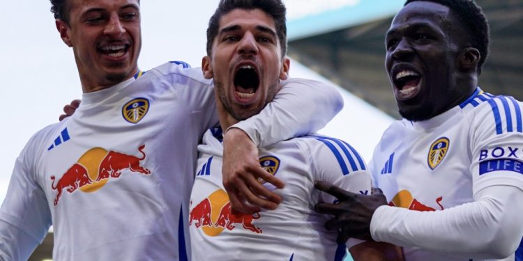 leeds united promoted back to premier league