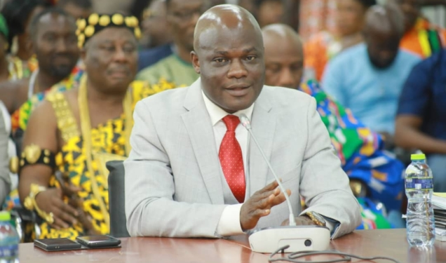 local govt minister wants chiefs empowered to tackle galamsey