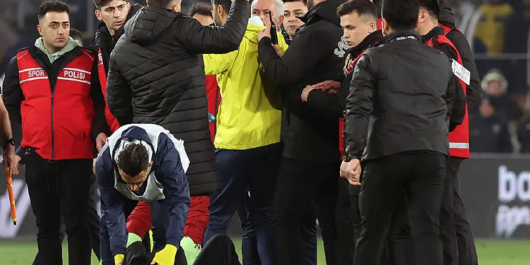 Mourinho accused of ‘physically attacking’ Galatasaray boss 1 mourinho accused of physically attacking galatasaray boss