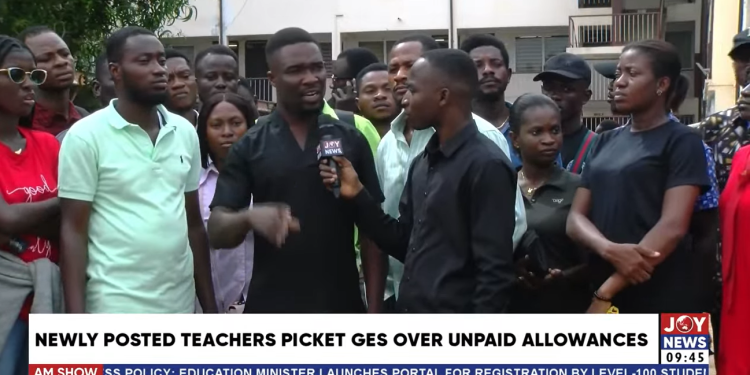 newly posted teachers picket at ges threaten to boycott classes over unpaid salaries
