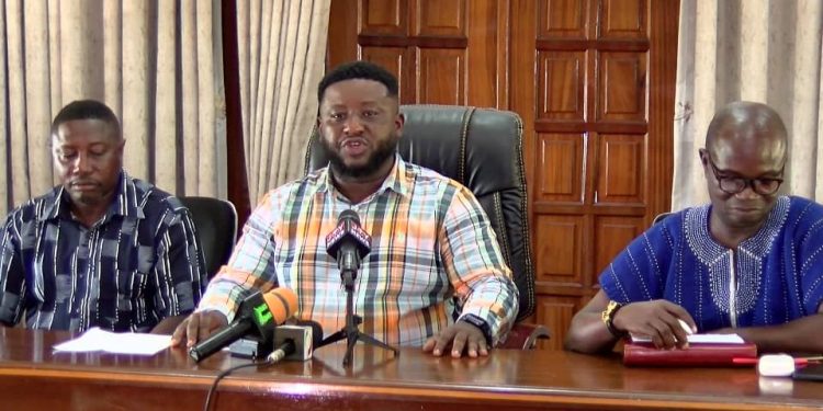 small scale miners mount pressure on government to sack mineral commission ceo