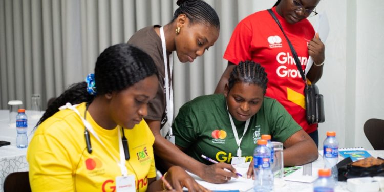 32 youth receive business starter packs from ghana grows