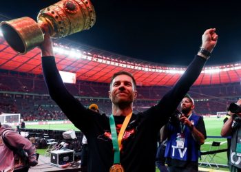 Alonso to leave Bayer Leverkusen at end of season