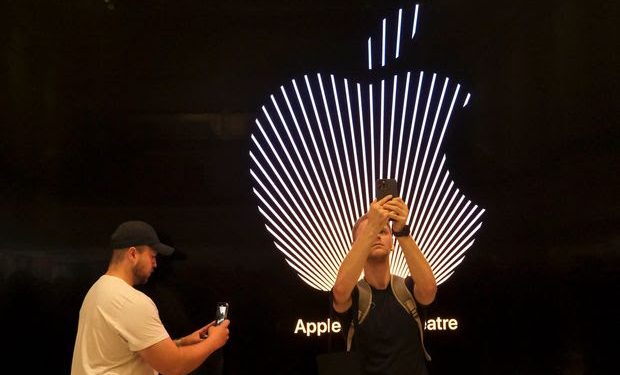 apple referred for possible criminal contempt investigation