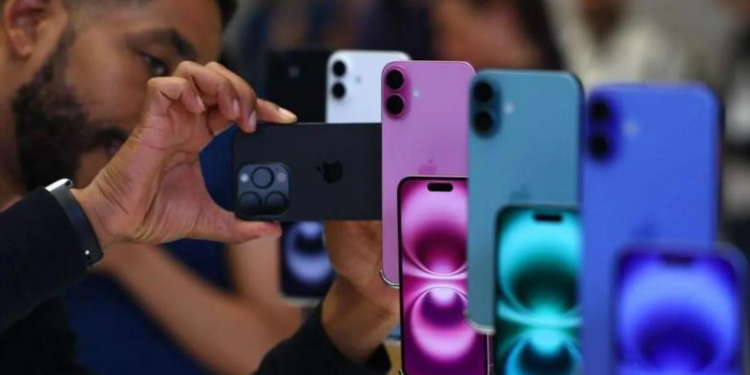 apple says most us bound iphones no longer made in china