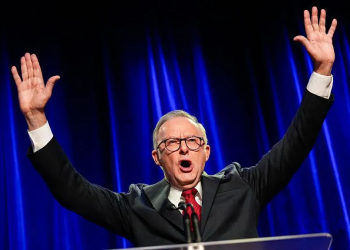 Australian PM wins second term with increased majority 6 Australian PM wins second term with increased majority