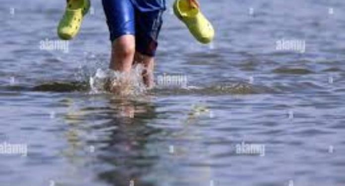 dont wade through floodwaters nadmo warns public