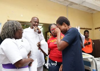 Emotional Mother’s Day surprise as Gifty Anti pays medical bills for 21 mothers at Tema General Hospital