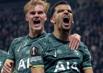 Europa League: Solanke & Porro strike as Spurs seal all-English final