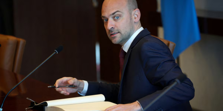 France to respond firmly after Algeria expels more officials 1 france to respond firmly after algeria expels more officials