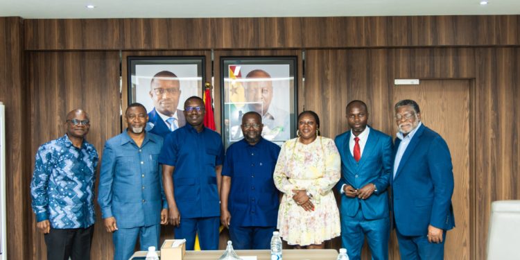ghana energy awards pays courtesy call on ministry of energy and green transition