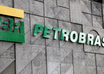 Nigeria talks with Petrobras on deep water acreage, minister says