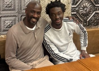 Otto Addo visits injured Abdul Mumin