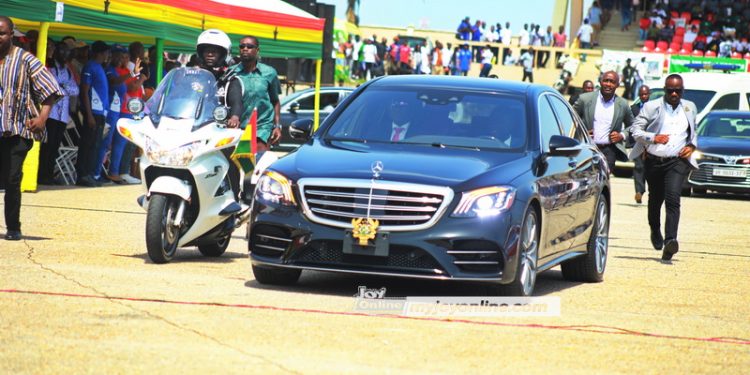 photos president mahama applauds workers on may day