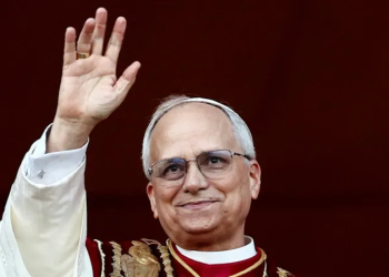 Pope Leo prays at tomb of Francis ahead of first Sunday address
