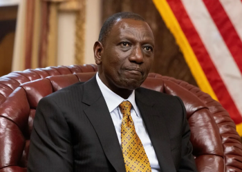 Shoe thrown at Kenya’s President Ruto during rally