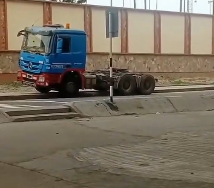 trailer crashes into newly constructed flowerpot flyover pillars
