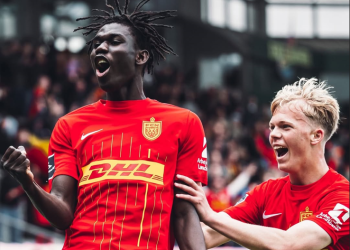 Youngster Stephen Acquah scores 40 seconds after coming on to salvage draw for Nordsjaelland