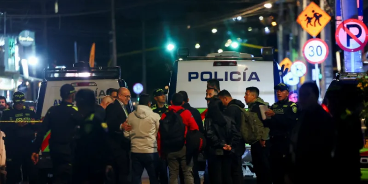 colombia presidential hopeful shot in head at rally