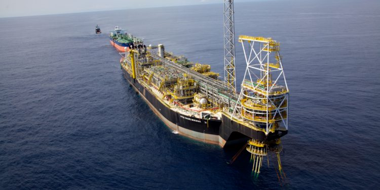 Ghana signs MoU with Jubilee, TEN fields partners to extend license to 2040 1 ghana signs mou with jubilee ten fields partners to extend license to 2040