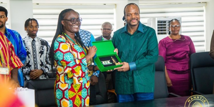 king mswati iii gifts knust eswatini students 1000 each