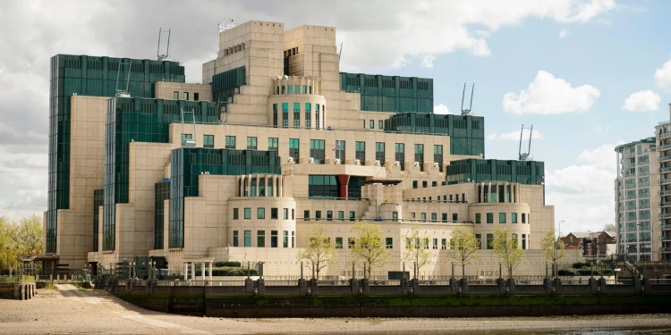 mi6 appoints first female chief in 116 year history