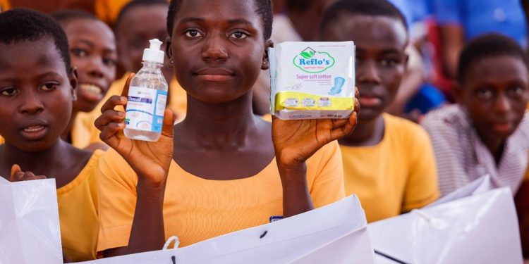 reflos the florence mensah foundation distribute sanitary pads to girls in ashaiman nima and ochiso