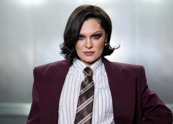 Singer Jessie J reveals early breast cancer diagnosis