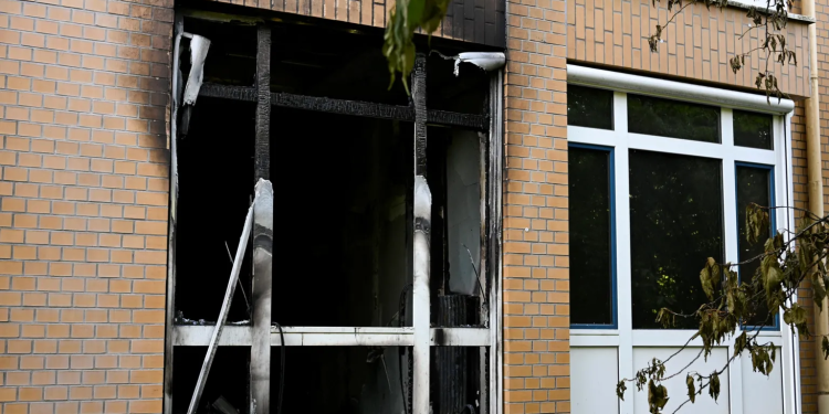 three dead after fire in elderly ward at hamburg hospital