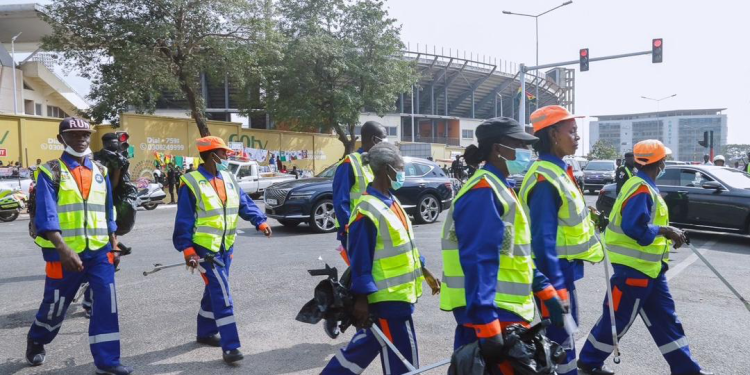 well bid for govt sweepers contract again if tender is opened zoomlion