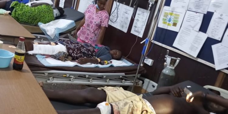 19 injured 4 critical in central region crash involving 2 sprinter buses