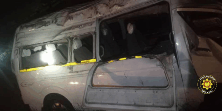 a r gnfs rescues 16 accident victims in pre dawn crash at adansi kyeaboso