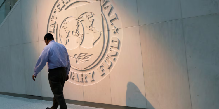 bank of ghana intervened with 1 4bn in the forex market in 2025 first quarter