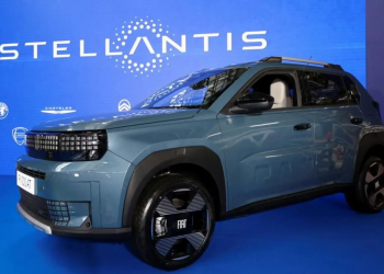 Car maker Stellantis says US tariffs have cost it €300m