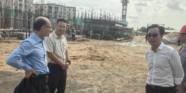 chinese ambassador to ghana visits wayleads alphabet city project