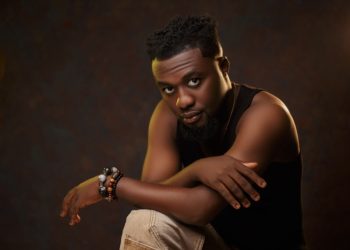 Debwoy Afriqa sings about ‘Partey’ in new song