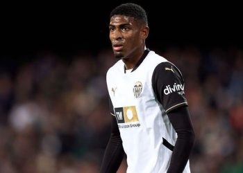 Defender Cristhian Mosquera agrees terms with Arsenal