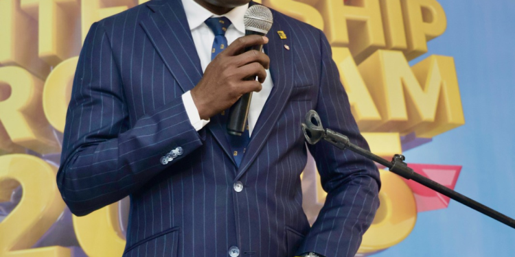 firstbank ghana md urges students to join junior internship programme