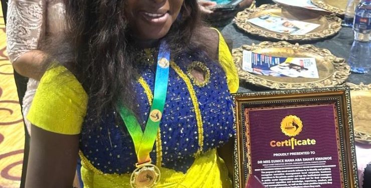 ghanaian entrepreneur dr eunice kwainoe honoured for outstanding customer service excellence