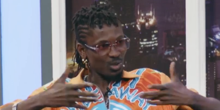 i wasnt original rapping in twi tinny on going back to his ga roots