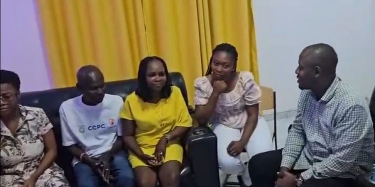 ibrahim mahama donates ghc2a250k to suzzy pinamang after funding life saving eye surgery in uk